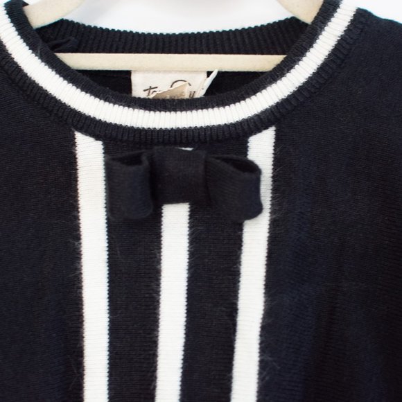 Soft black and white knit sweater with bow - Picture 3 of 3